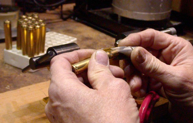 Showing outside deburring