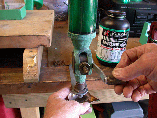 showing powder dispenser