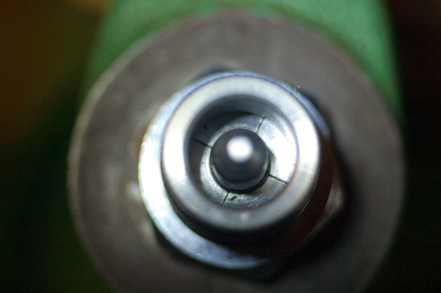 showing closed collet wings